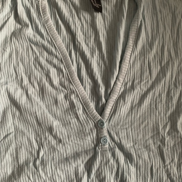 forever 21 deep v neck long sleeve, size small - Picture 2 of 4